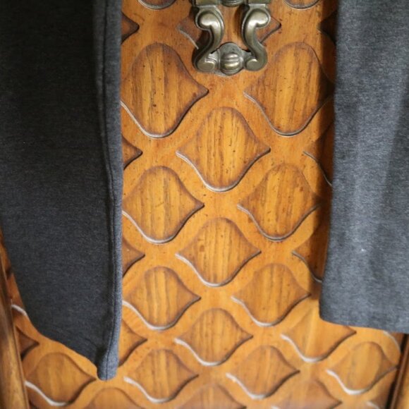 PUMA Essentials Graphic Logo Training Leggings NWOT! - Black/Pink, Size XS - Picture 8 of 16